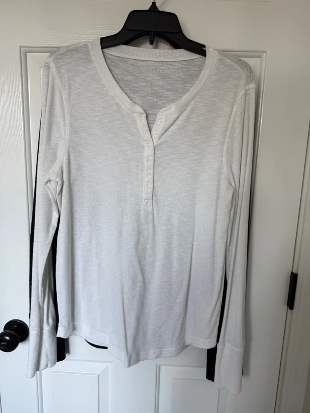 Lot of 2 Gap Ribbed Henley tops  L Tall - Picture 3 of 4